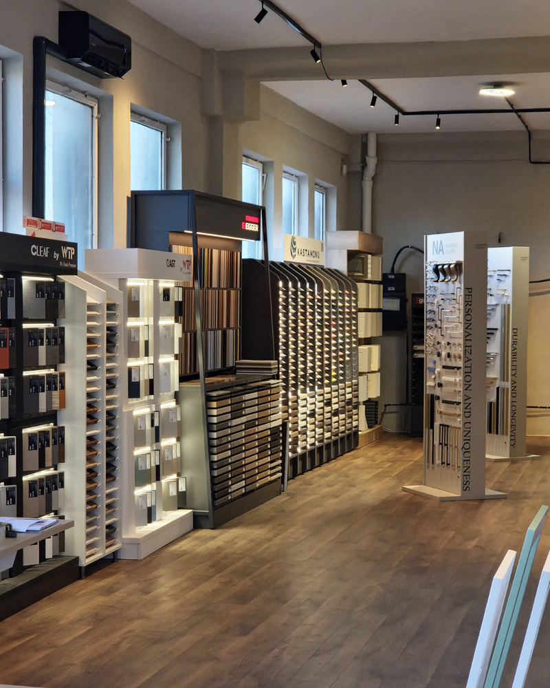 Showroom / Monstre